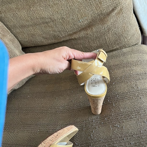 Michael kors gorgeous cork heel size 8 in great condition - Picture 15 of 16